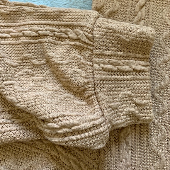 Rolled neck lantern sleeve cable knit tee - Picture 9 of 13